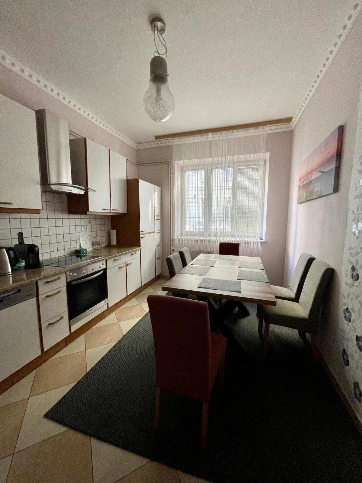 וינה Gemutliche Wohnung Mit Super Lage מראה חיצוני תמונה